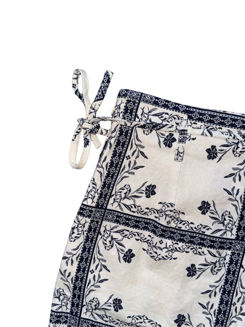 NWOT A New Day Blue White Floral Linen Blend Scalloped Shorts Size 2 - Picture 9 of 11